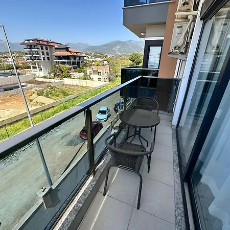 с видом на море 11 Kestel Apartment