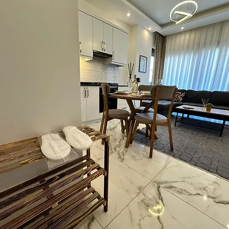 с видом на море 11 Kestel 公寓 *
